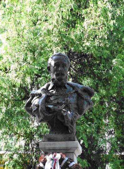 Kossuth szobor Técsőn
